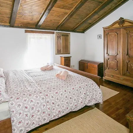 Villa Quaint In Croatia With Pool *
