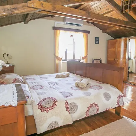 Villa Quaint In Croatia With Pool Vižinada