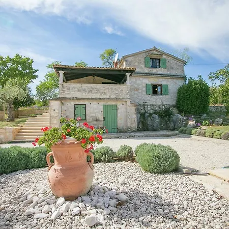 Quaint In Croatia With Pool Villa Vižinada